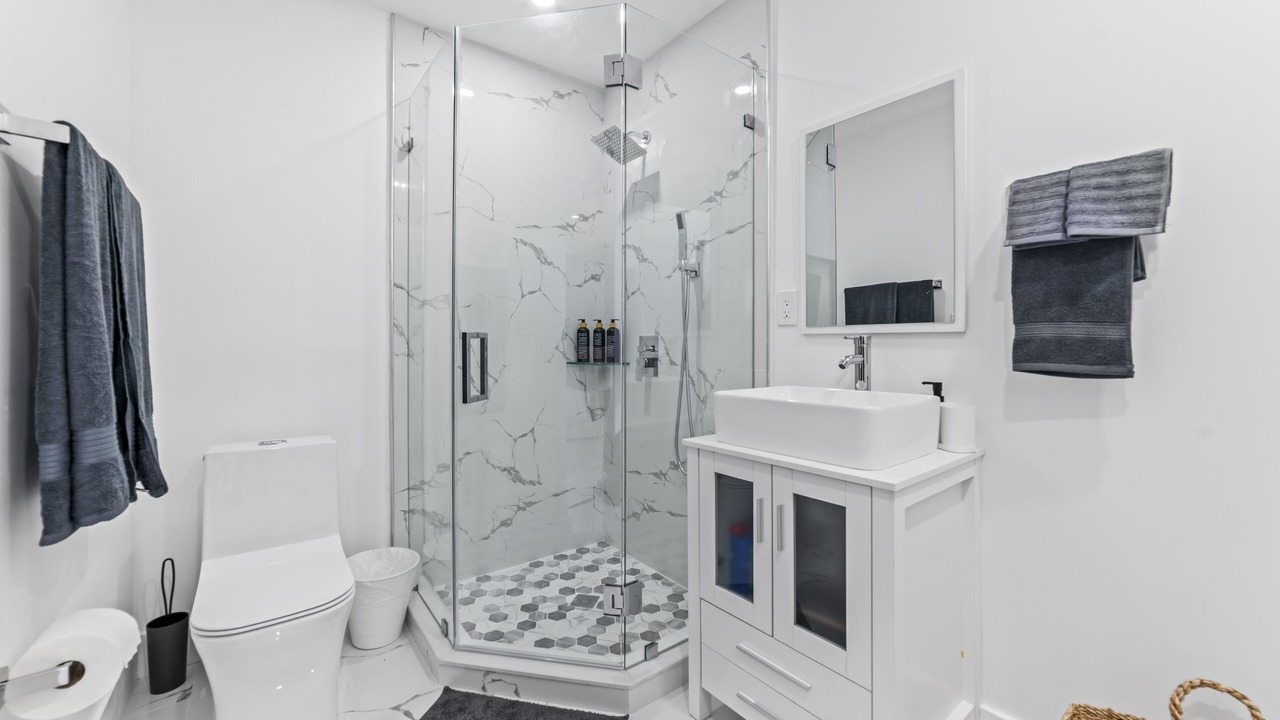 Photo of Bathroom in Richmond West