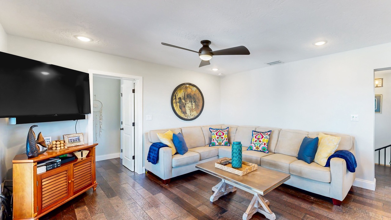 Photo of Livingroom in Bowens Addition
