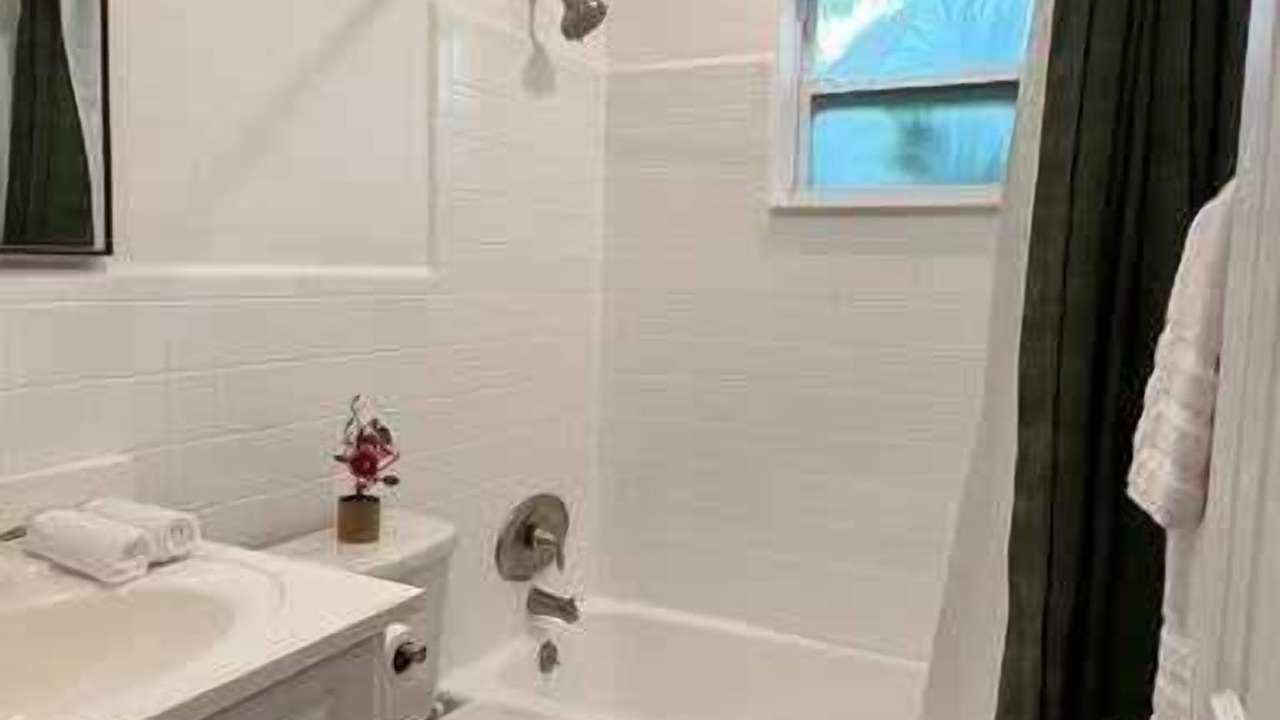 Photo of Bathroom in Sailboat Bend