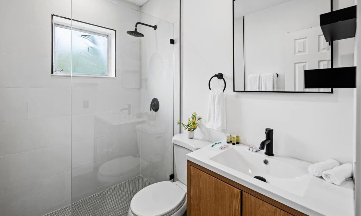 Photo of Bathroom in Sailboat Bend