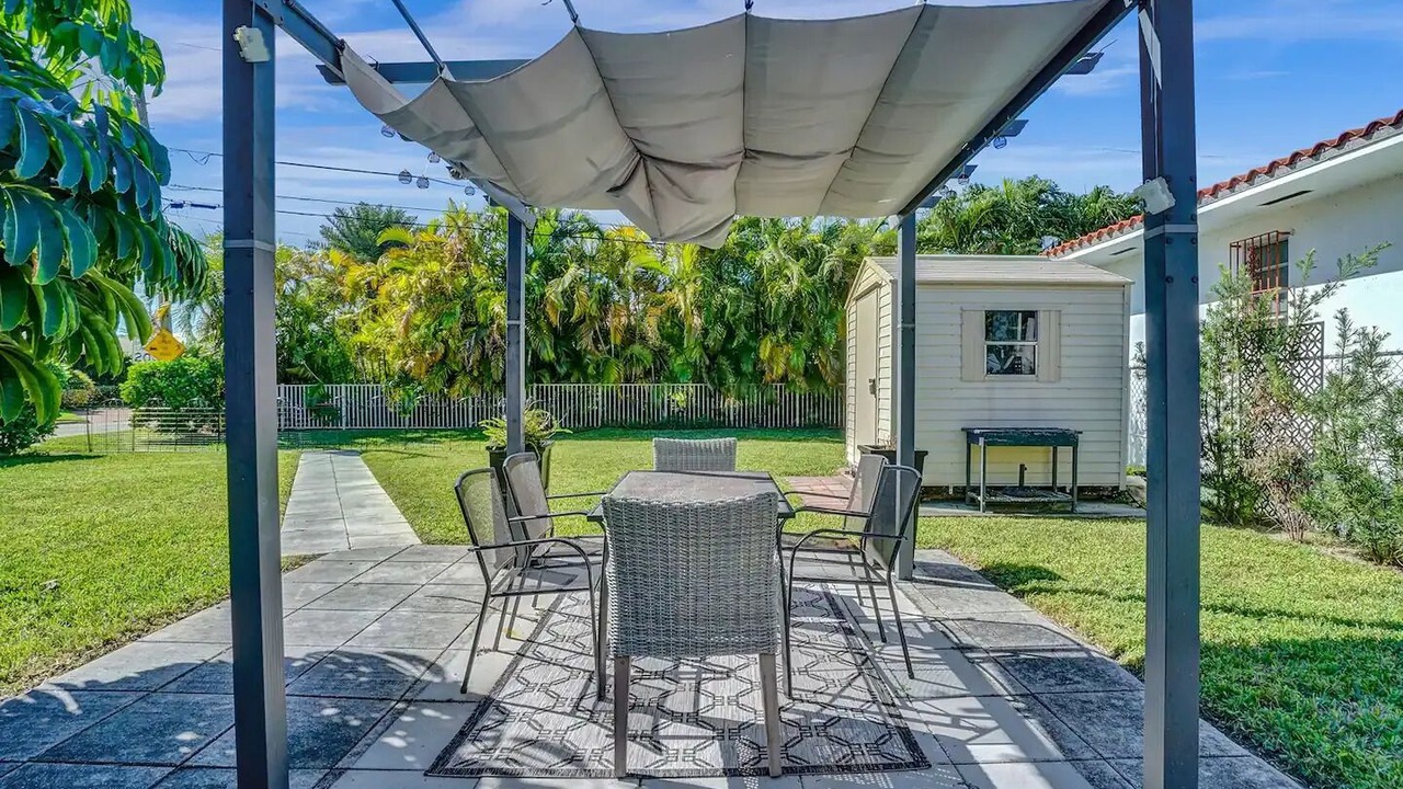 Photo of Outdoor in Surfside