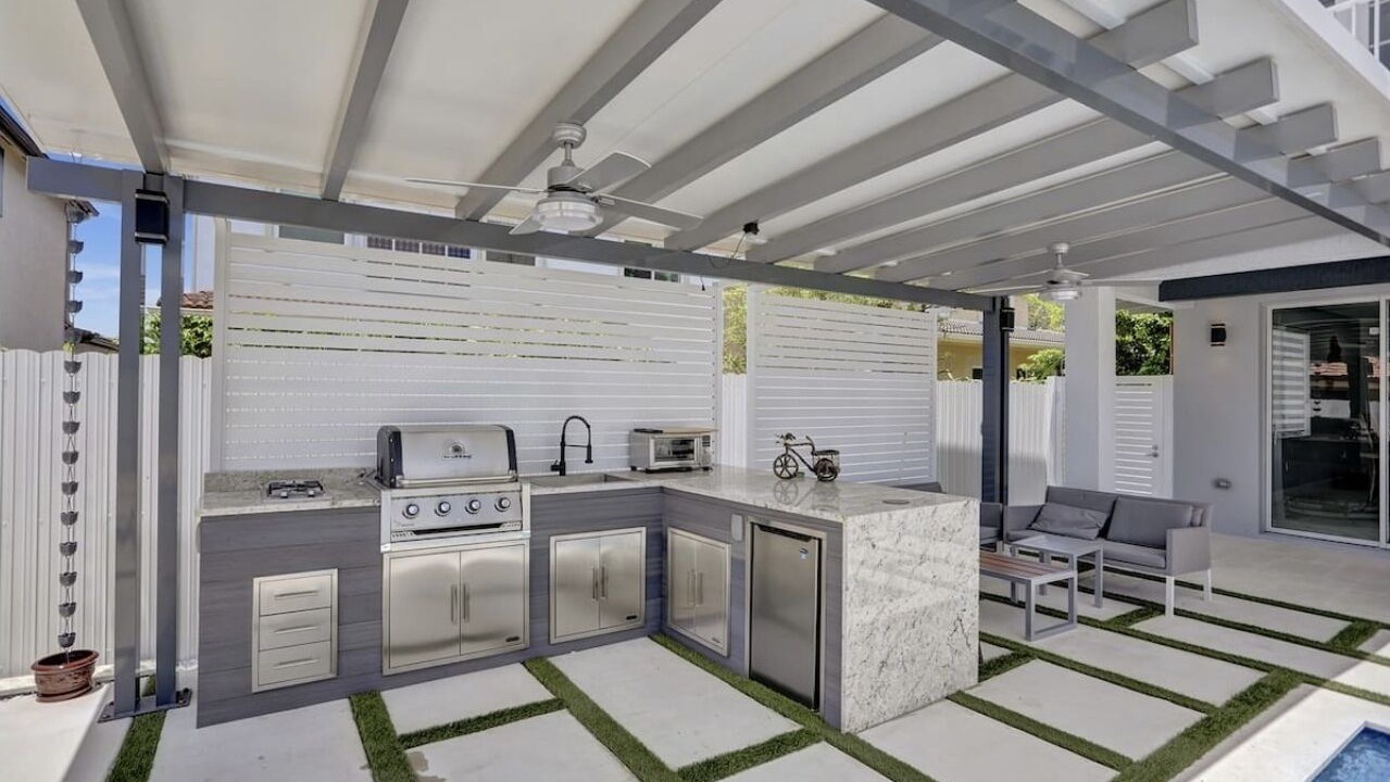 Photo of Outdoor in Tamiami