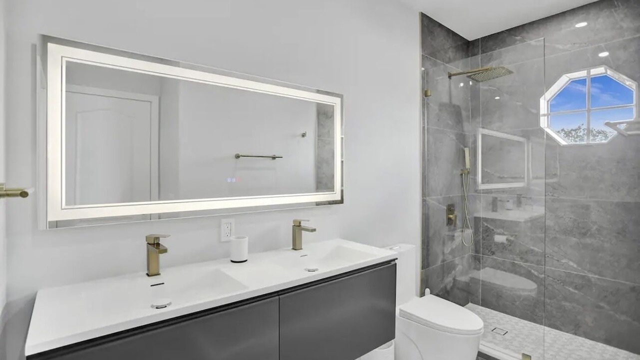 Photo of Bathroom in Tamiami