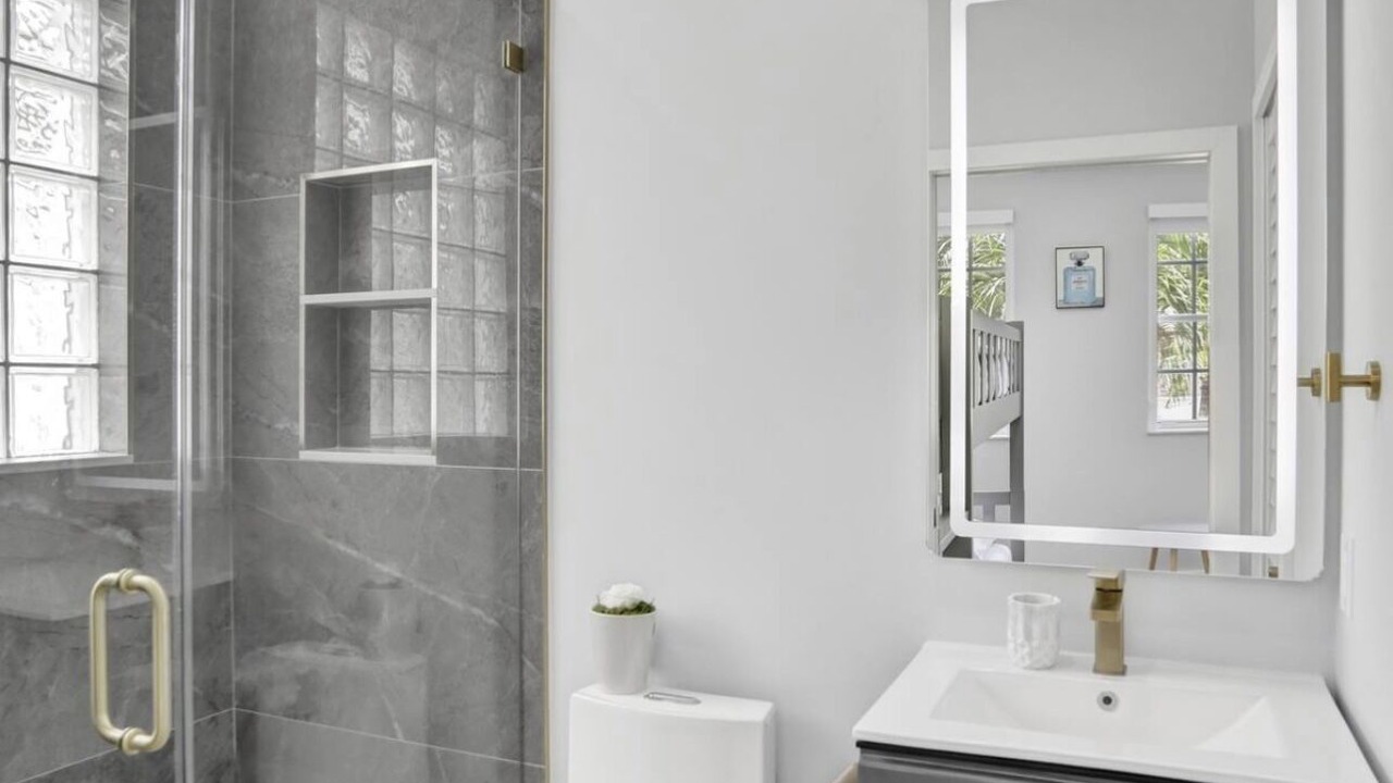 Photo of Bathroom in Tamiami