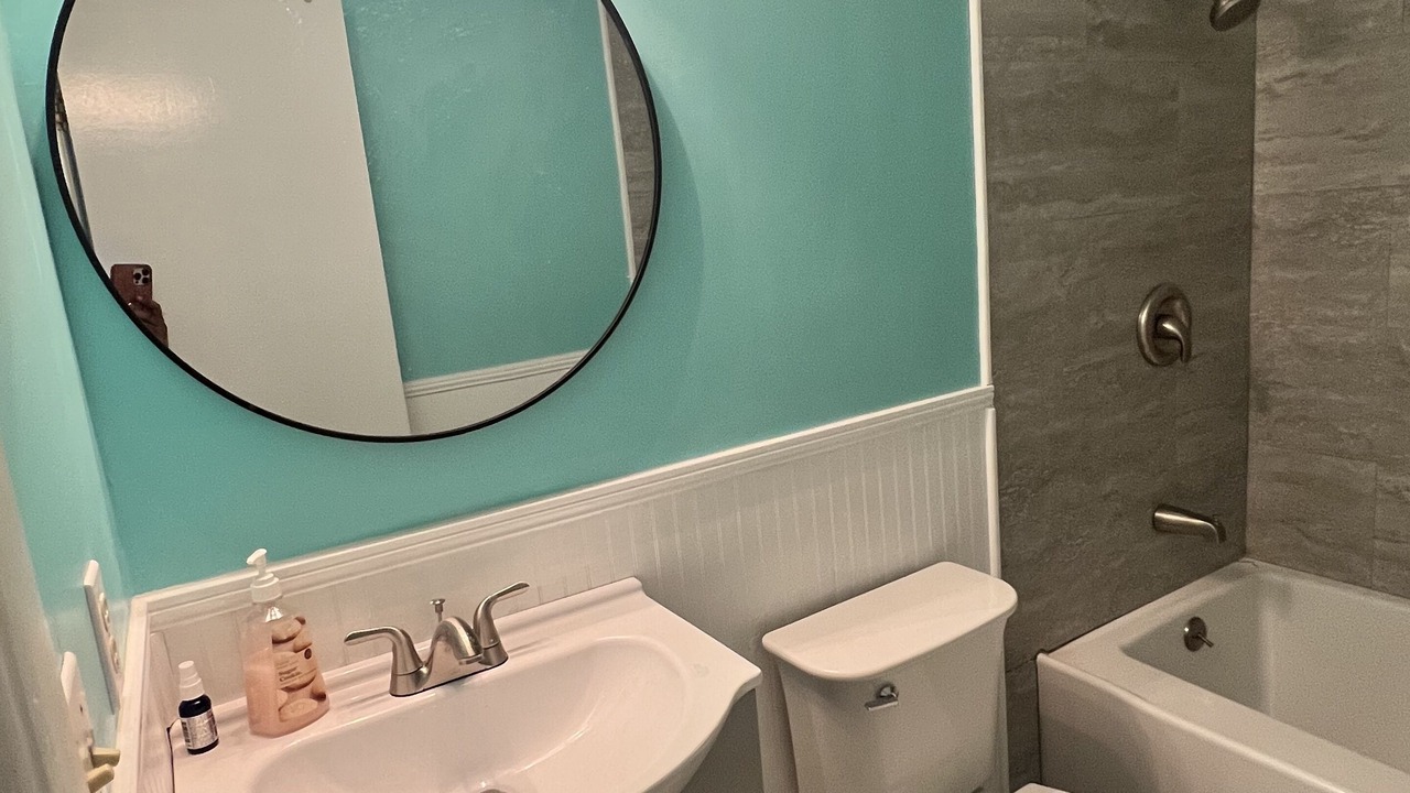 Photo of Bathroom in Enterprise