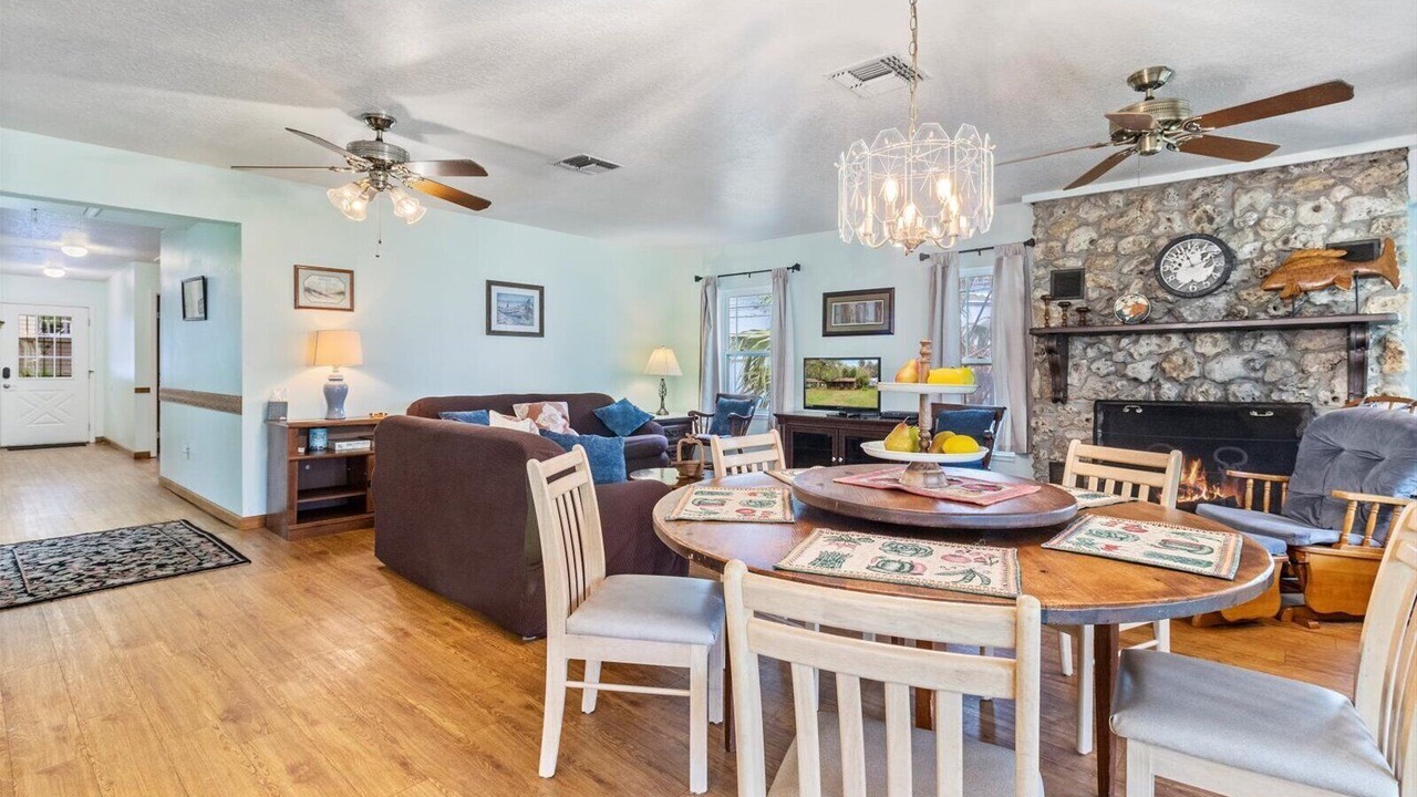 Photo of Livingroom in Dunnellon