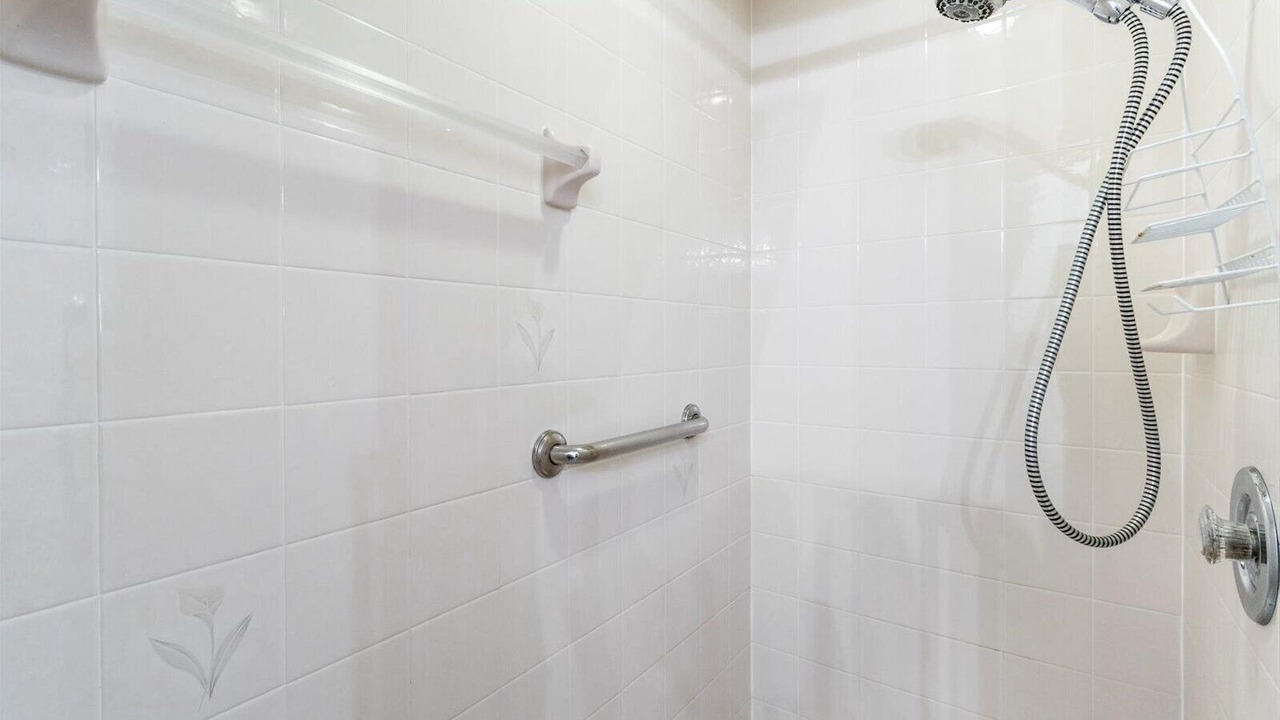 Photo of Bathroom in Dunnellon