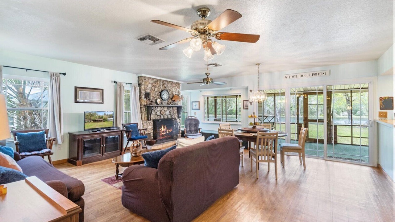 Photo of Livingroom in Dunnellon