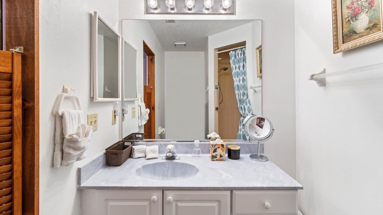 Photo of Bathroom in Dunnellon