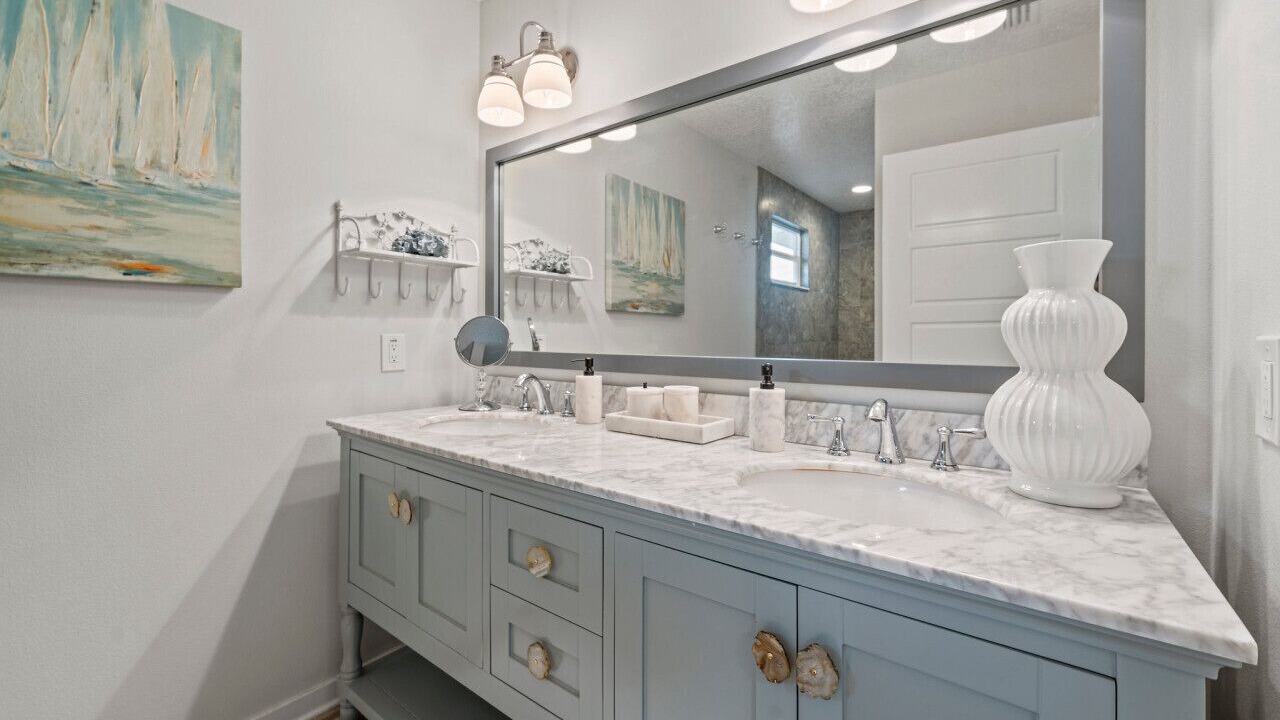 Photo of Bathroom in Cocoa Beach
