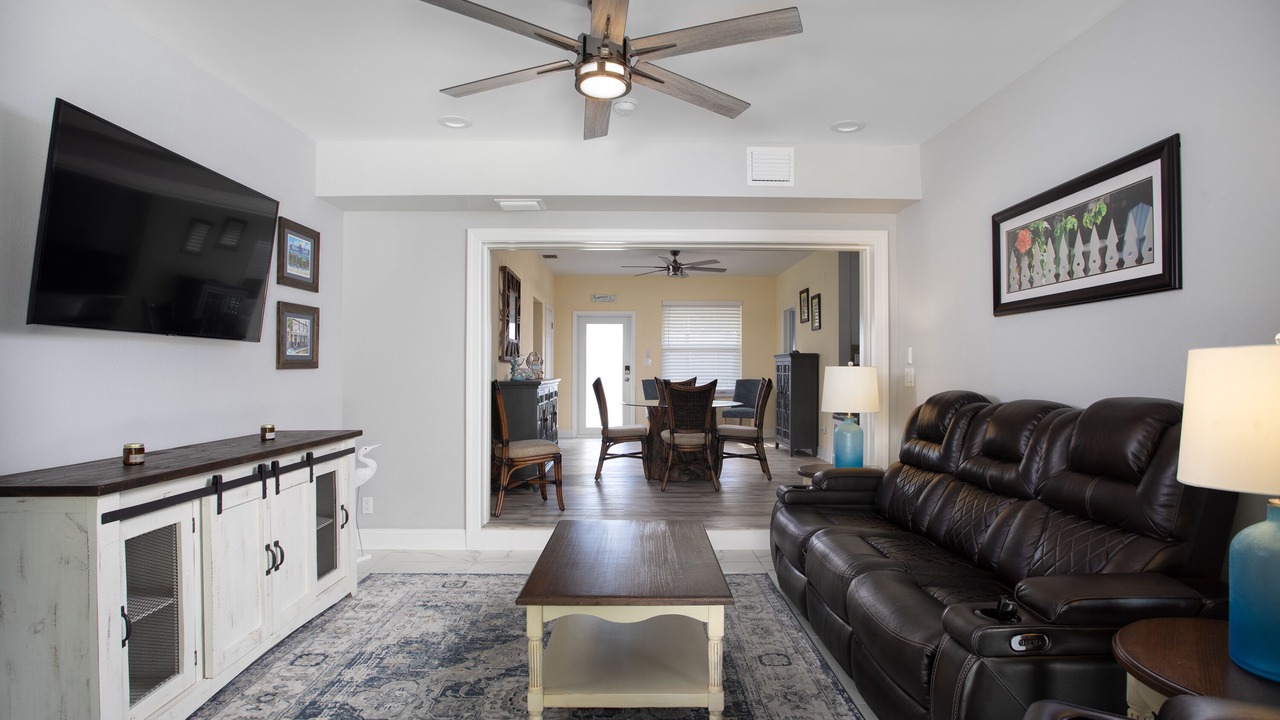 Photo of Livingroom in New Town