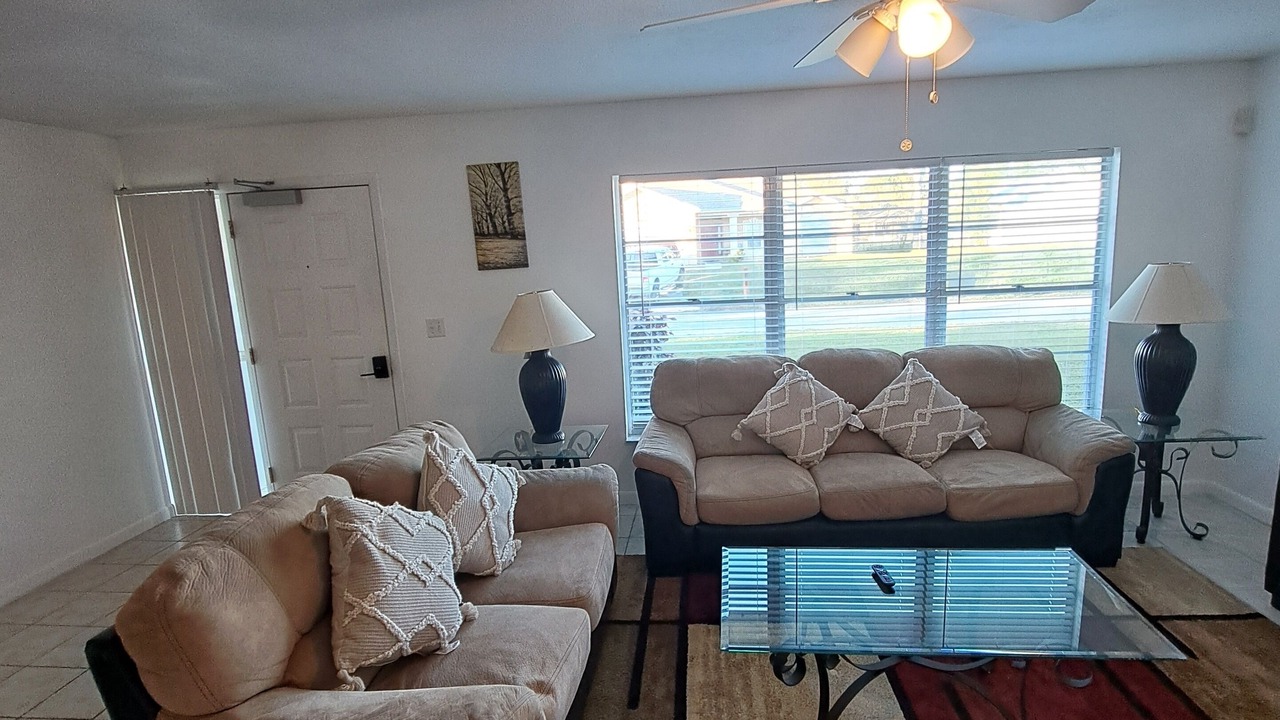 Photo of Livingroom in Port Malabar