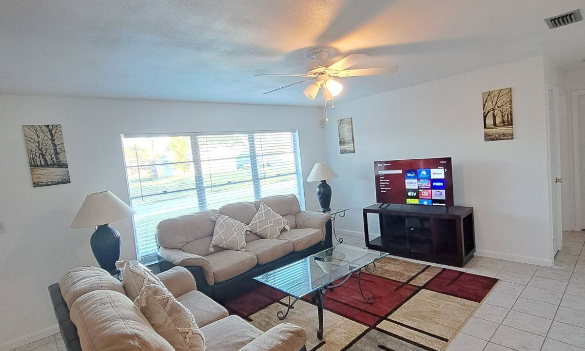Photo of Livingroom in Port Malabar