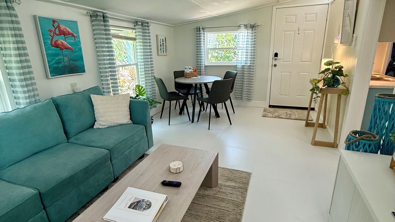 Photo of Livingroom in Stuart