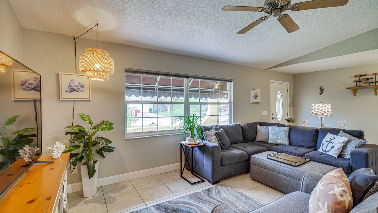 Photo of Bedroom in Surfside Estates