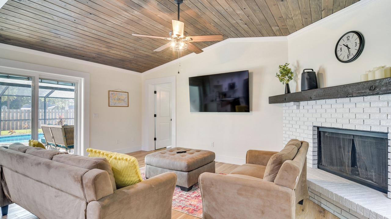 Photo of Livingroom in Greater Northdale