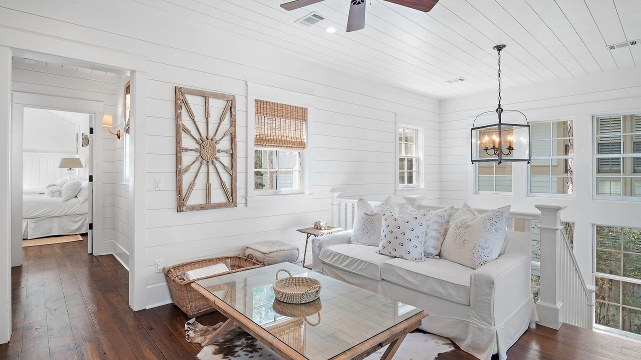 Photo of Livingroom in Forest District