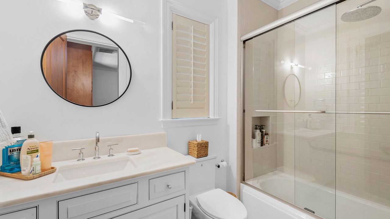 Photo of Bathroom in College Park