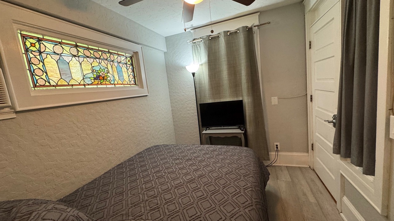 Photo of Bedroom in South Eola