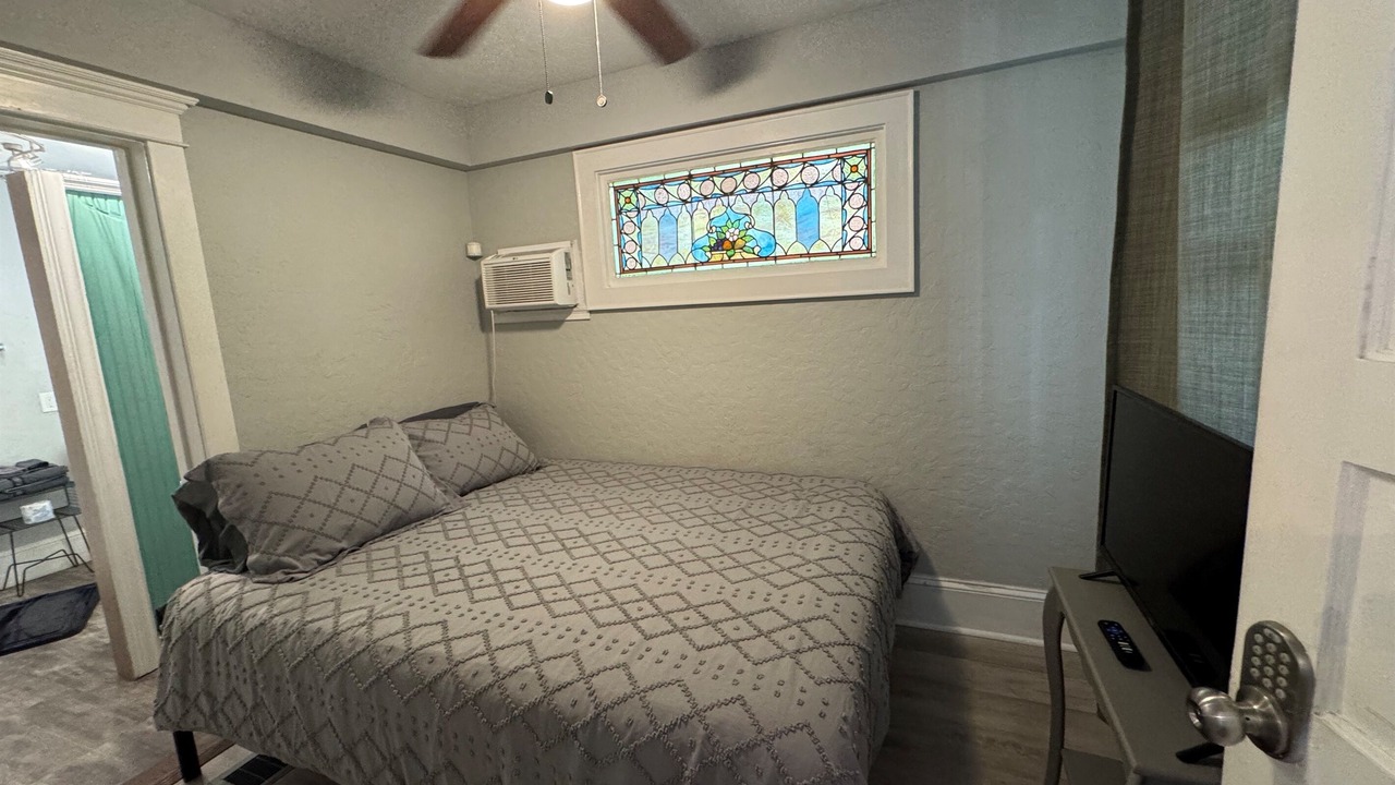 Photo of Bedroom in South Eola