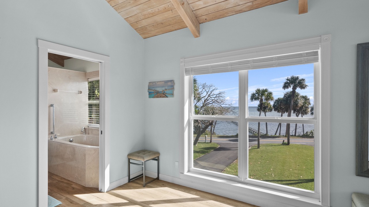 Photo of Bathroom in Indian River Estates