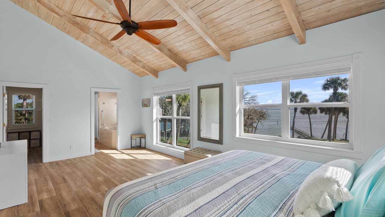 Photo of Bedroom in Indian River Estates