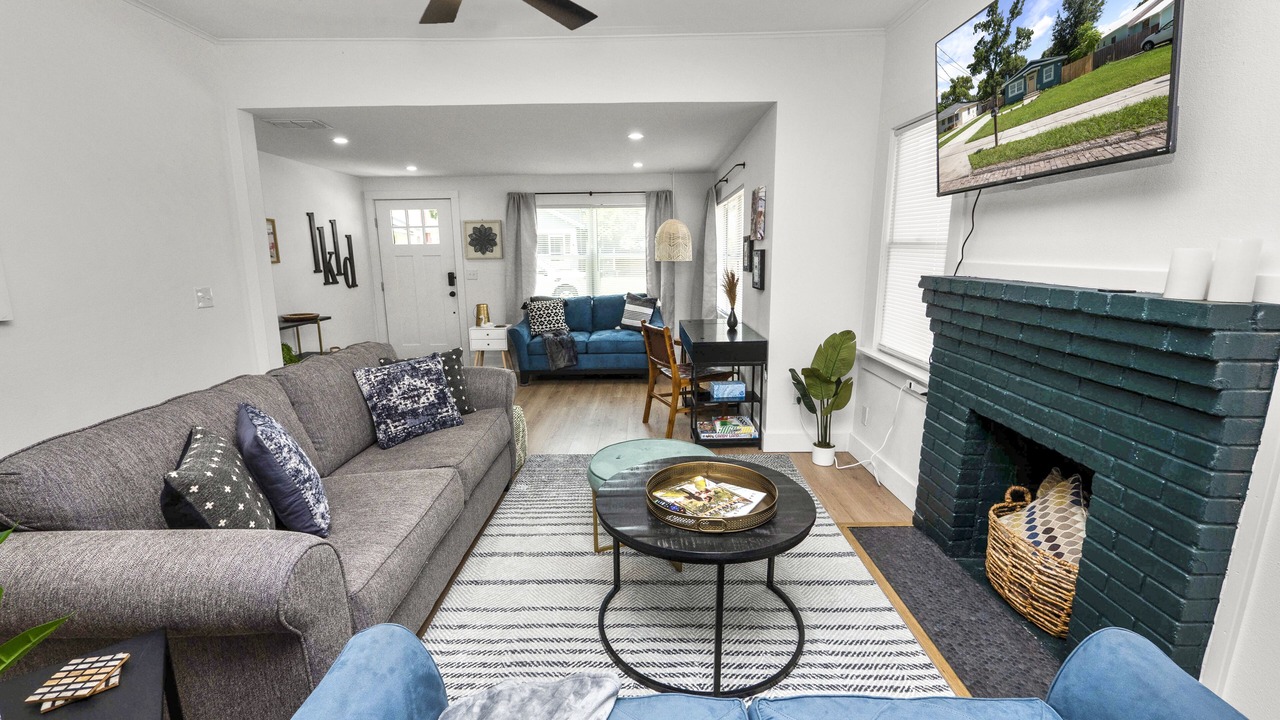 Photo of Livingroom in Dixieland