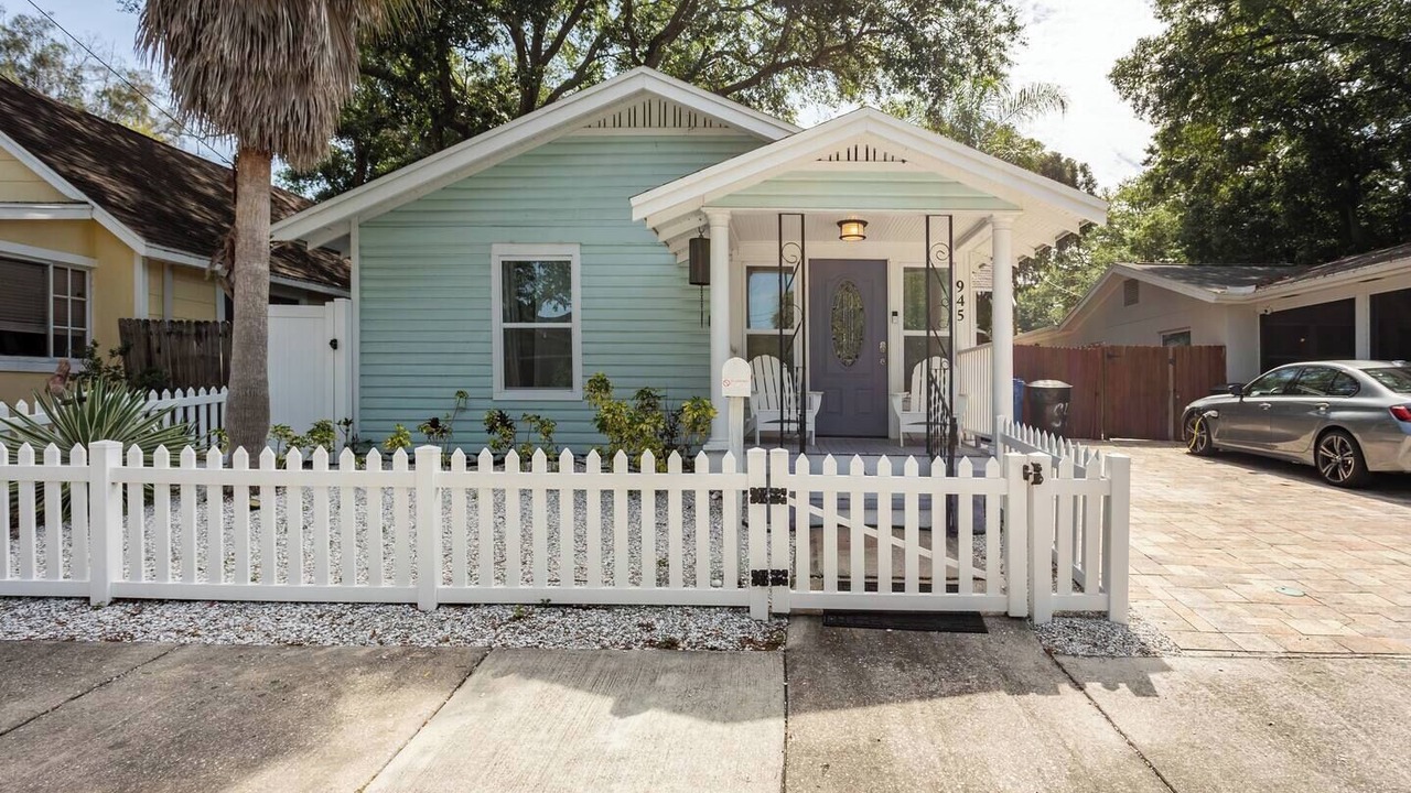 Photo of Outdoor in Historic Uptown