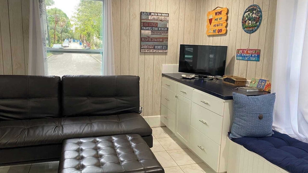 Photo of Livingroom in Historic Uptown