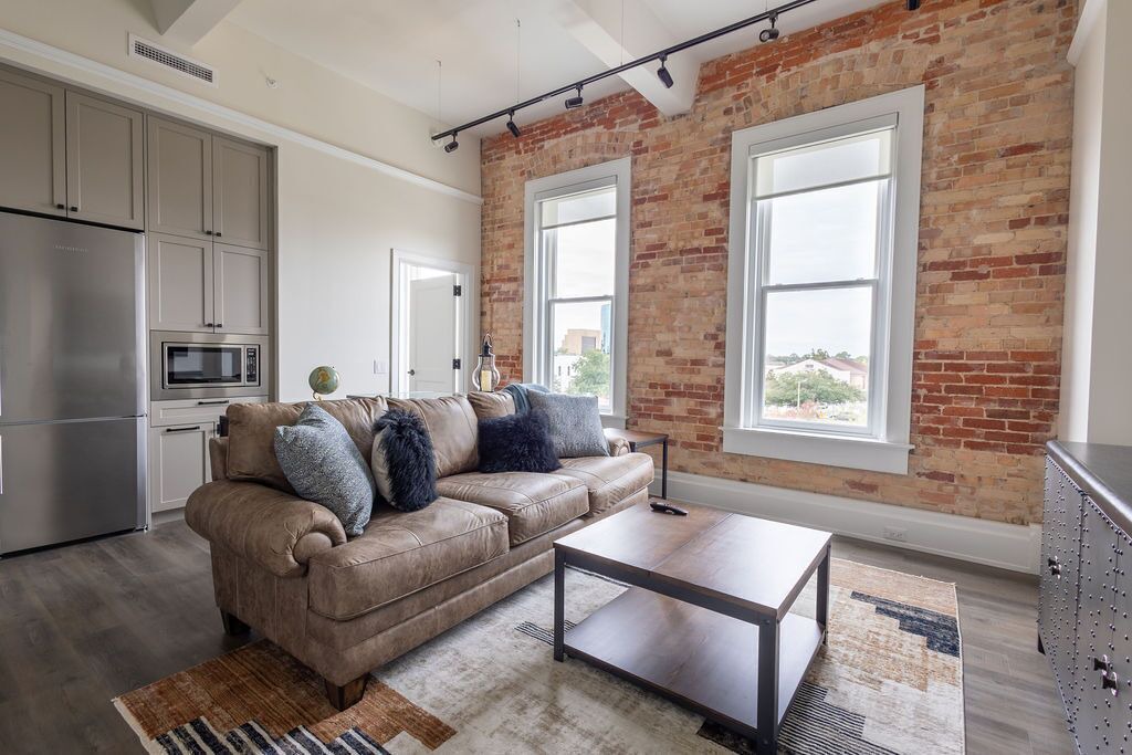 Photo of Livingroom in Downtown