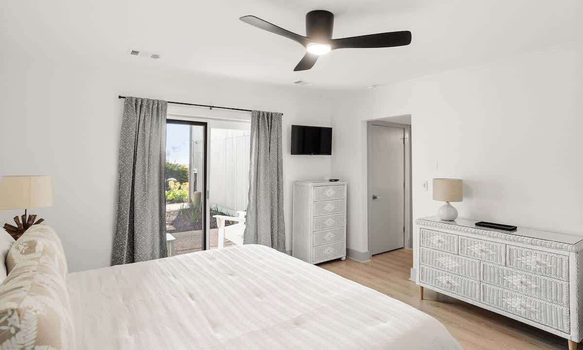Photo of Bedroom in Saint Helena Island