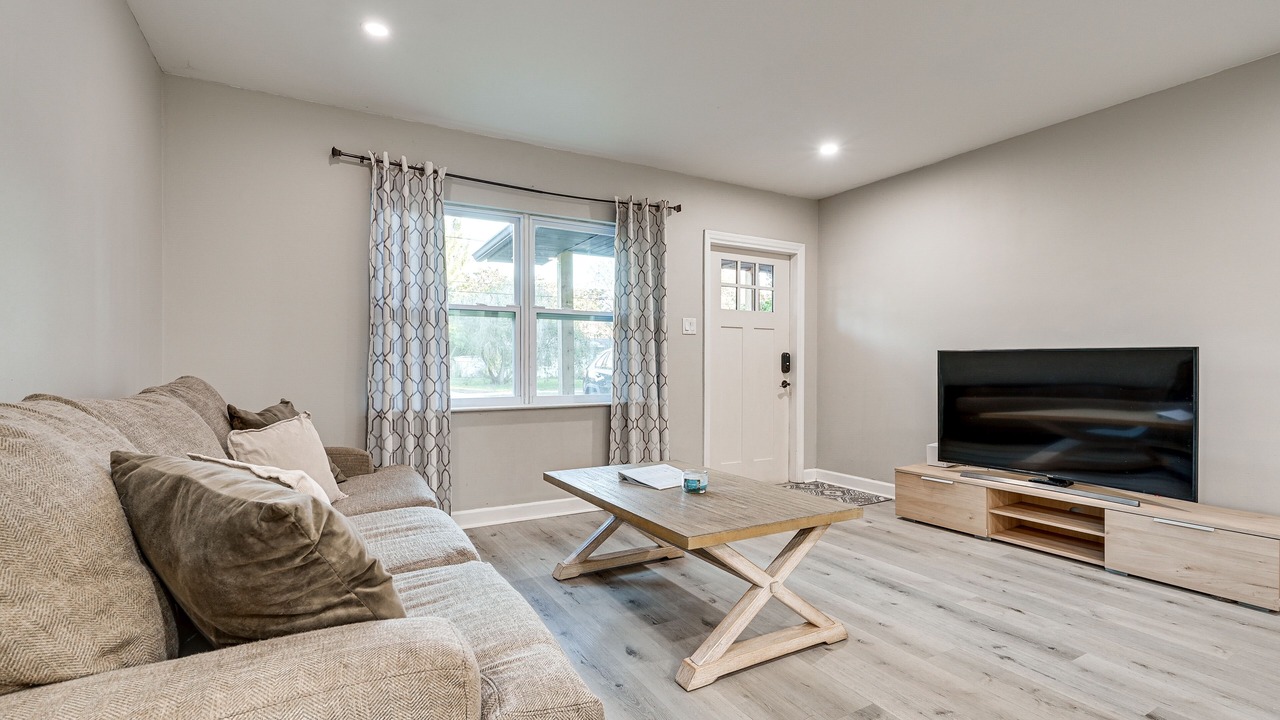 Photo of Bedroom in Oldsmar