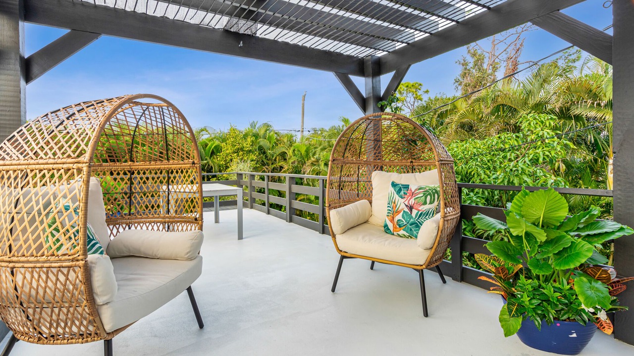 Photo of Patio Balcony in San Carlos Park