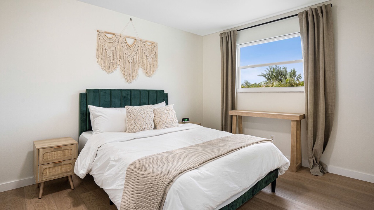 Photo of Bedroom in San Carlos Park