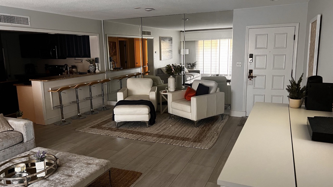 Photo of Livingroom in Palm Harbor