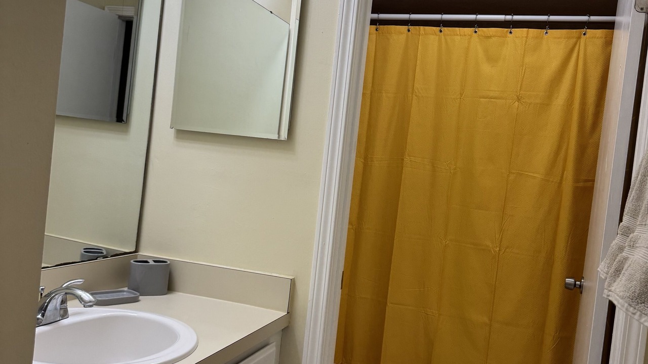 Photo of Bathroom in Sandalwood