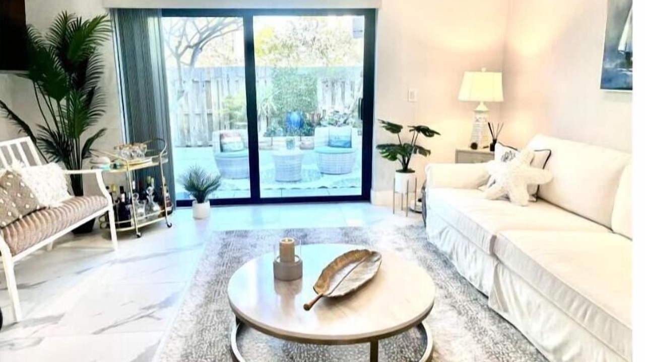 Photo of Livingroom in Fort Pierce Shores