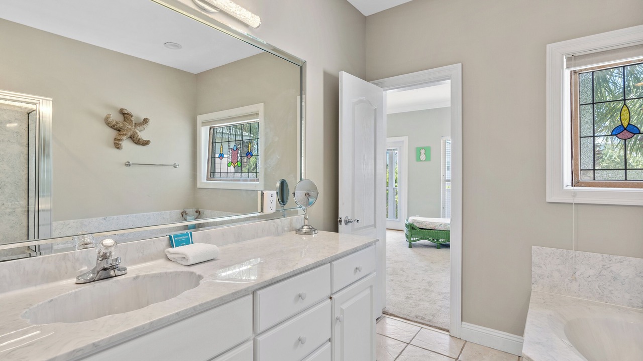 Photo of Bathroom in Crystal Shores
