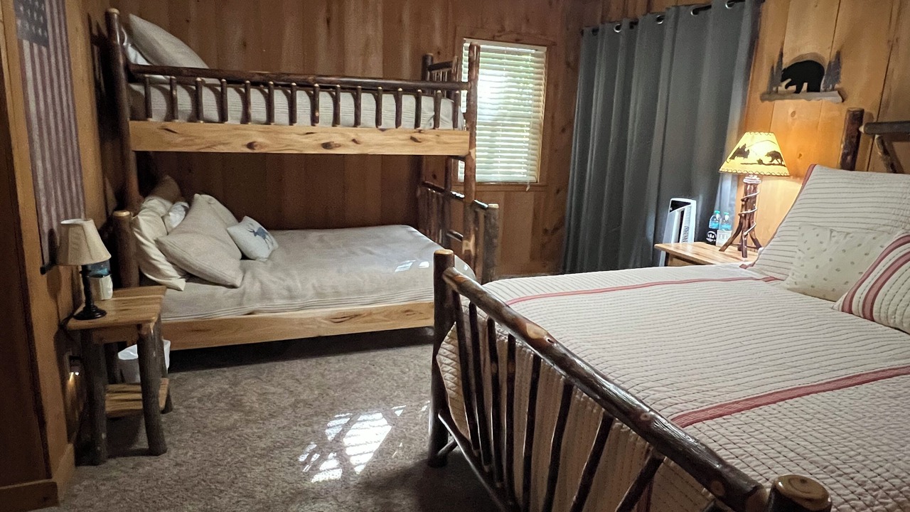 Photo of Bedroom in Blairsville