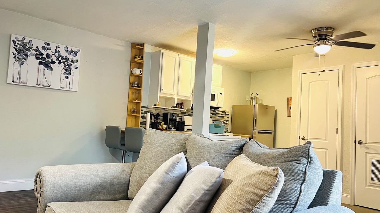 Photo of Livingroom in Gainesville