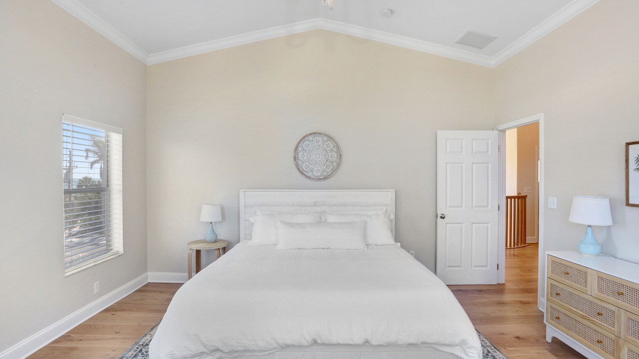 Photo of Bedroom in Redington Beach