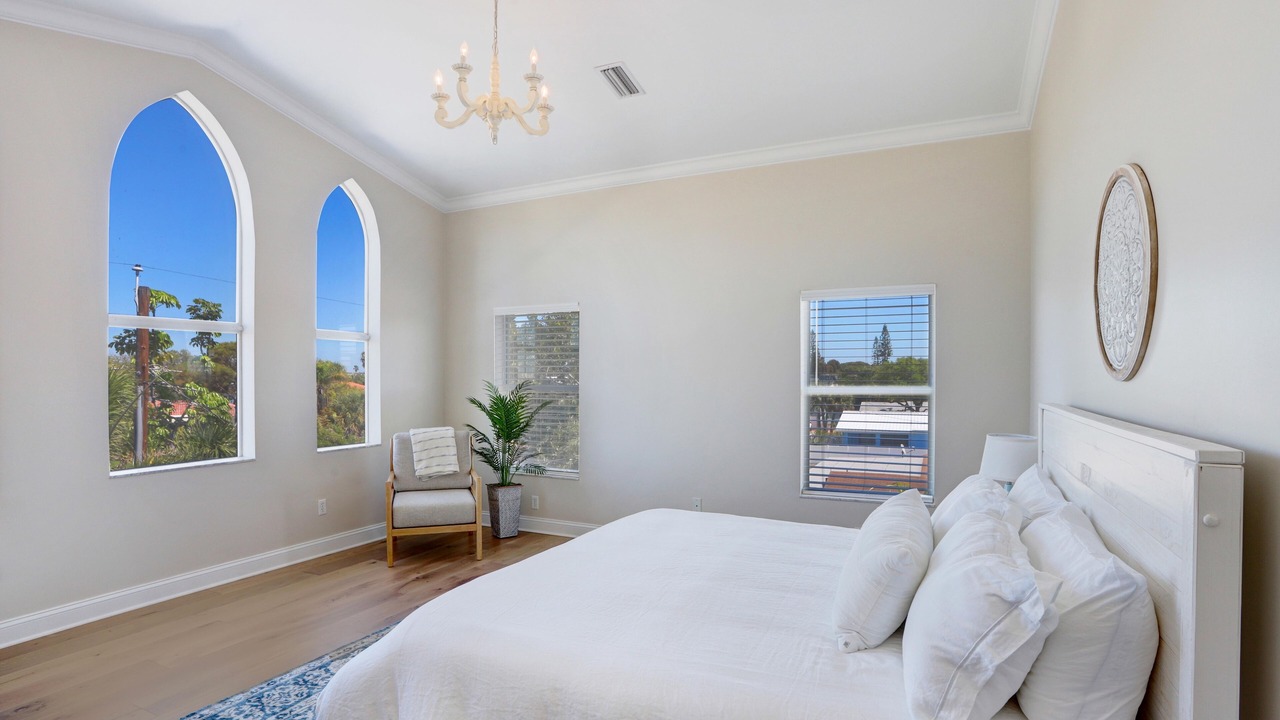 Photo of Bedroom in Redington Beach