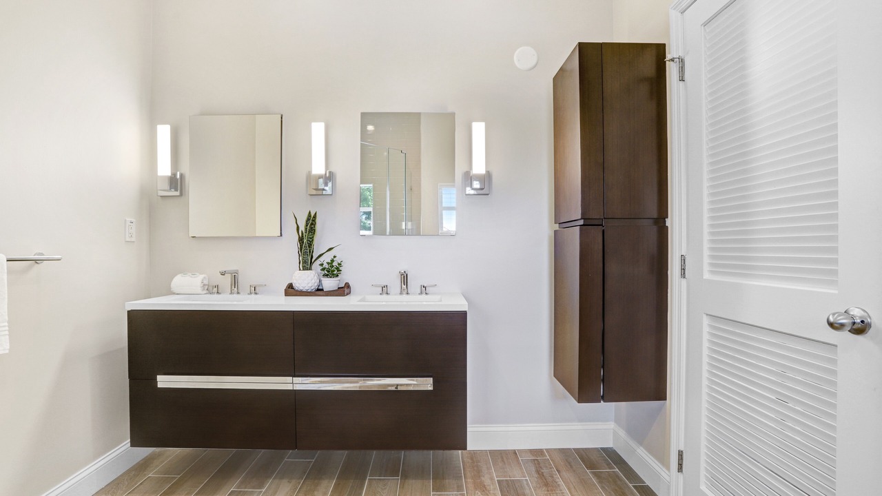 Photo of Bathroom in Redington Beach
