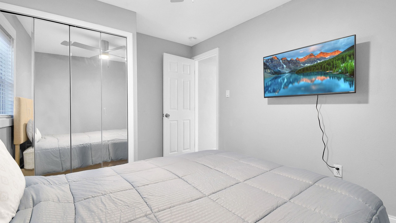 Photo of Bedroom in Pinellas Park