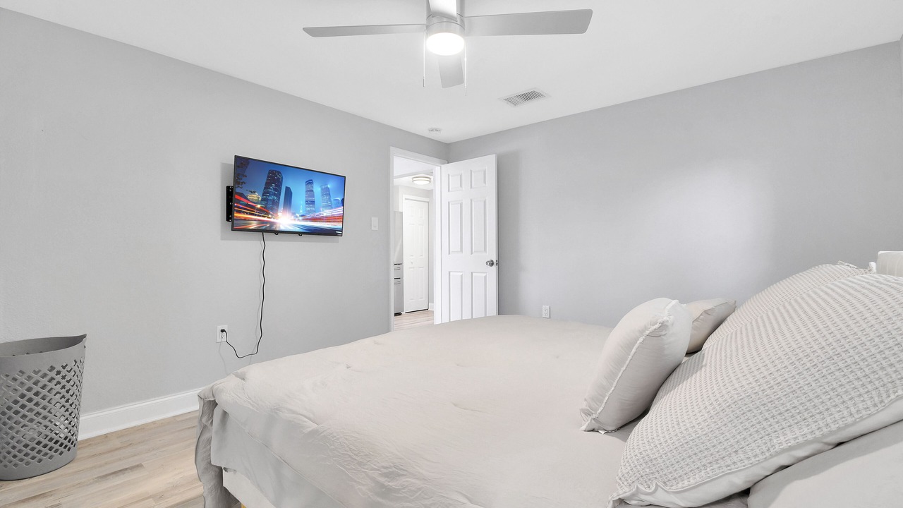 Photo of Bedroom in Pinellas Park
