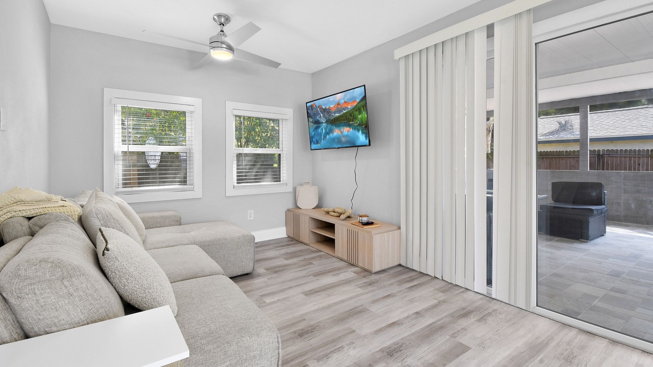 Photo of Livingroom in Pinellas Park