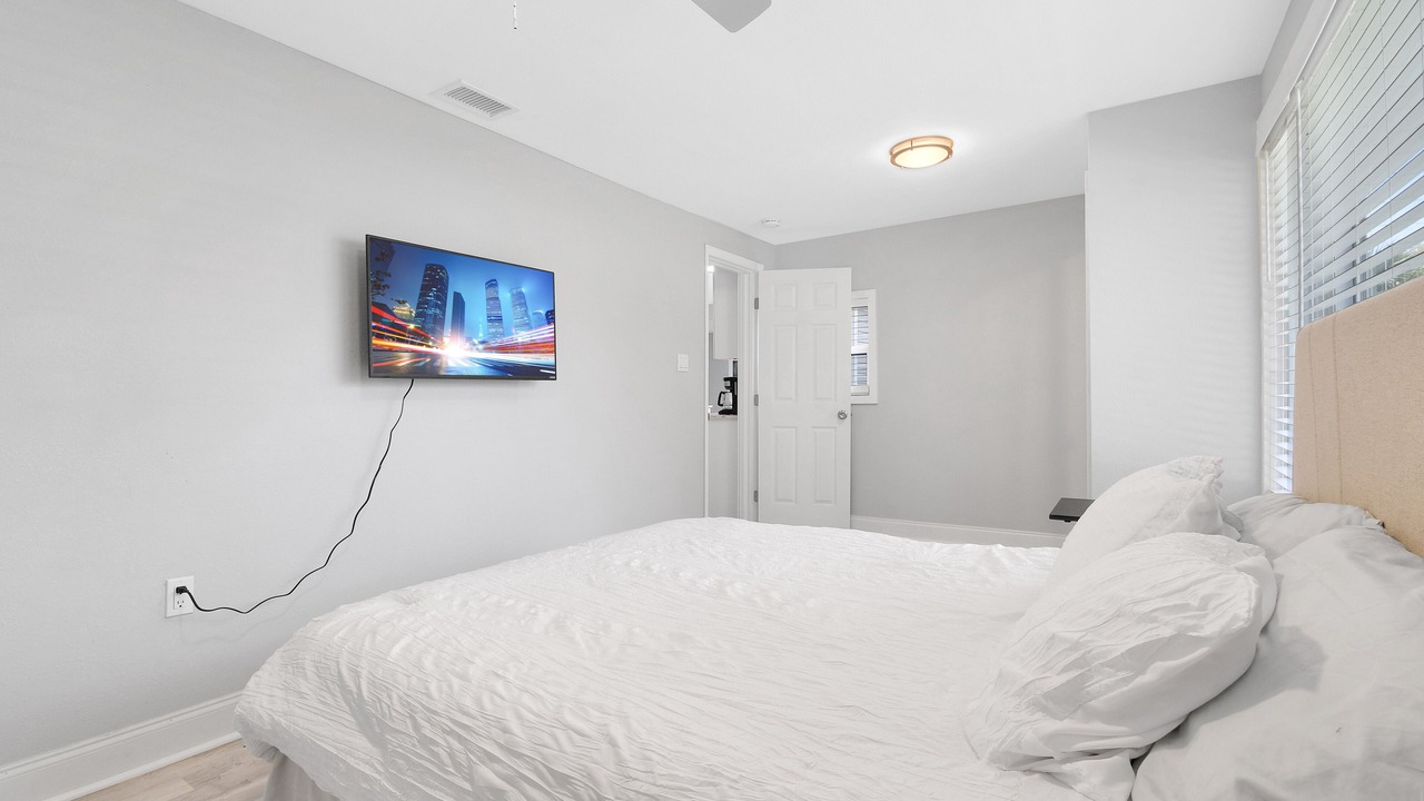 Photo of Bedroom in Pinellas Park