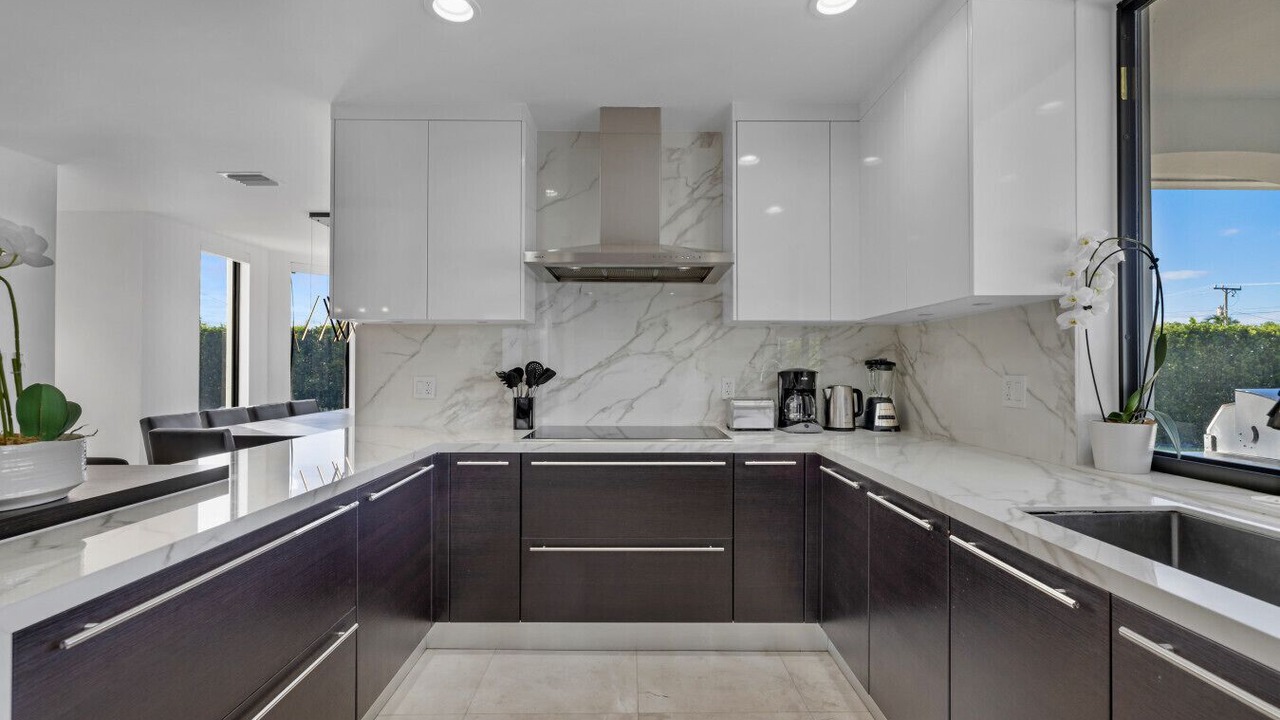 Photo of Kitchen in Sunset