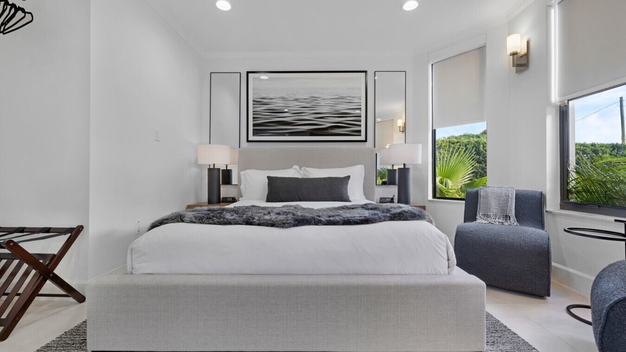 Photo of Bedroom in Sunset