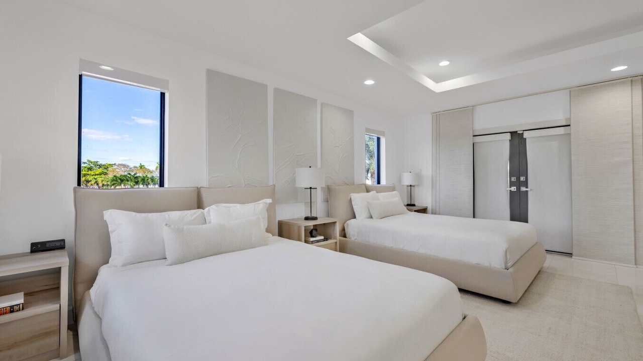 Photo of Bedroom in Sunset